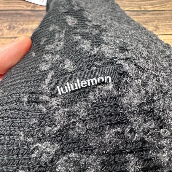NWT Lululemon Ombre Knit Textured Ear Warmer ONE SIZE (Black Grey) - Picture 7 of 10